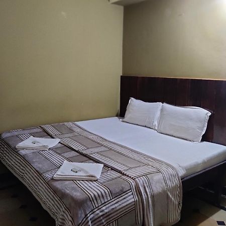 Hotel Caveri Comfort Inn Madikeri Ngoại thất bức ảnh