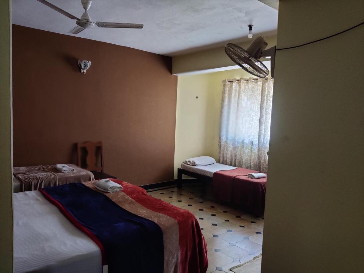 Hotel Caveri Comfort Inn Madikeri Ngoại thất bức ảnh