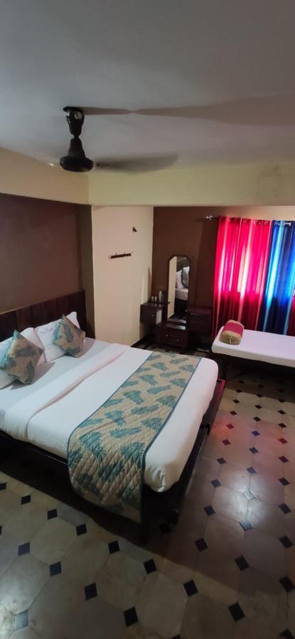 Hotel Caveri Comfort Inn Madikeri Ngoại thất bức ảnh